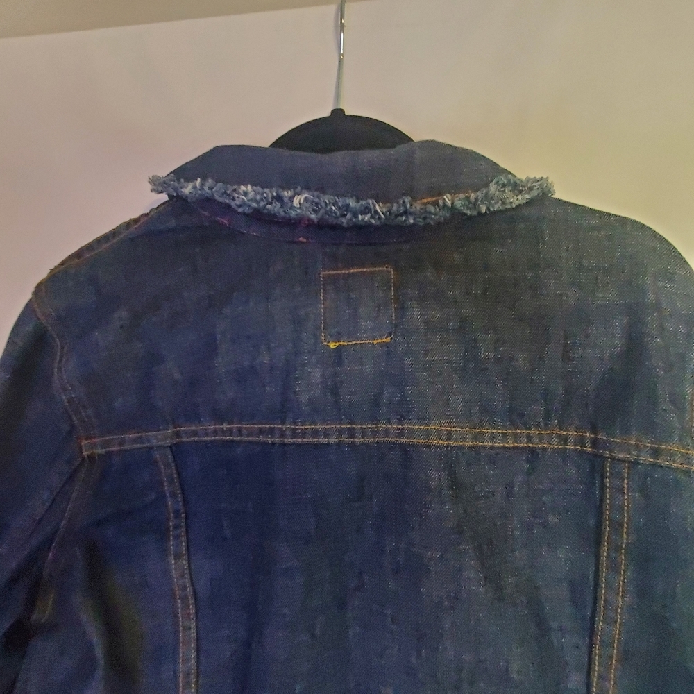 Issac Mizrahi Size XXL 2-pocket denim jacket, distressing & colorful stitching - Picture 8 of 9